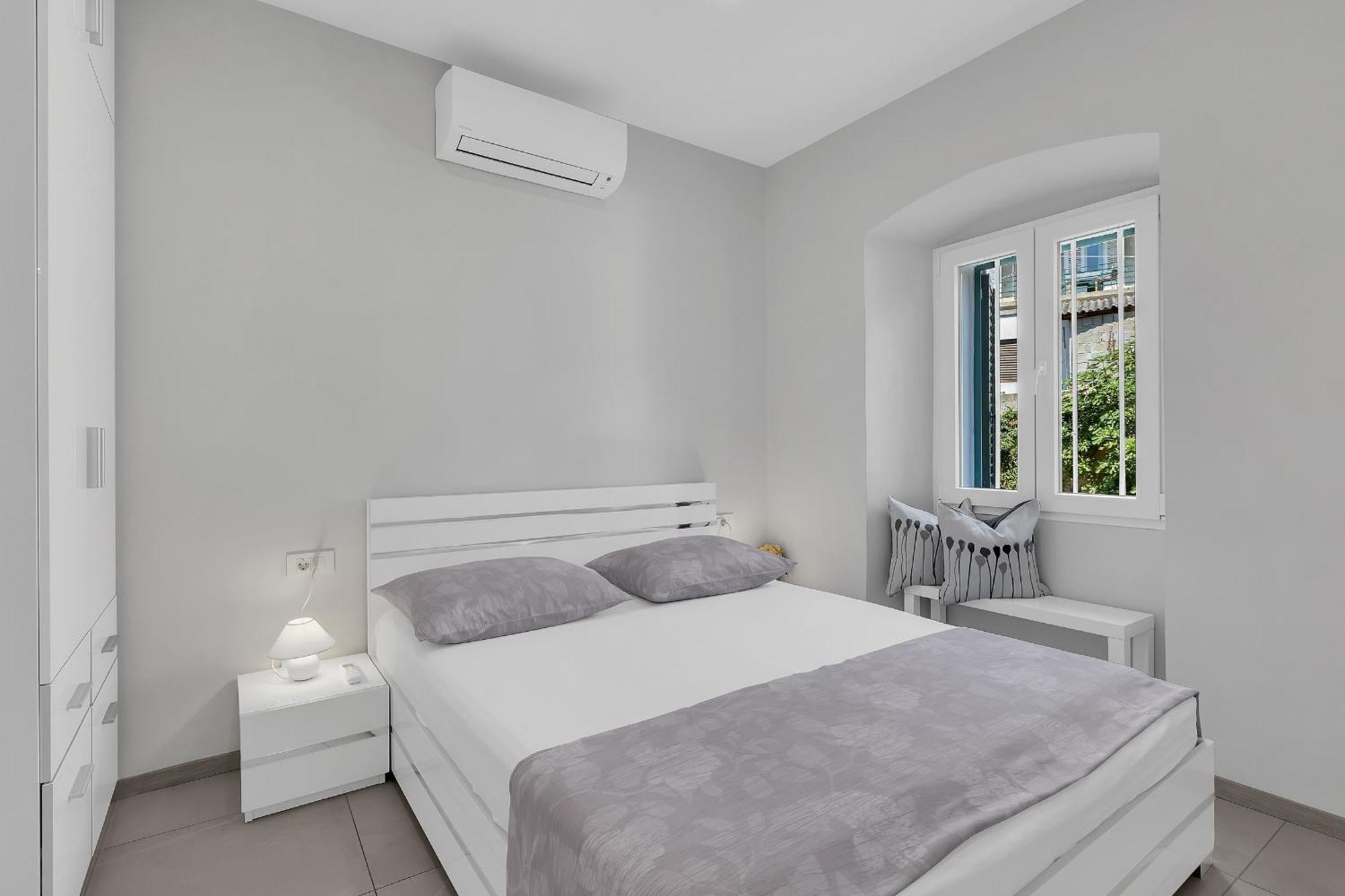 City Center Apartment Dvor Kalalarga Makarska Exterior foto