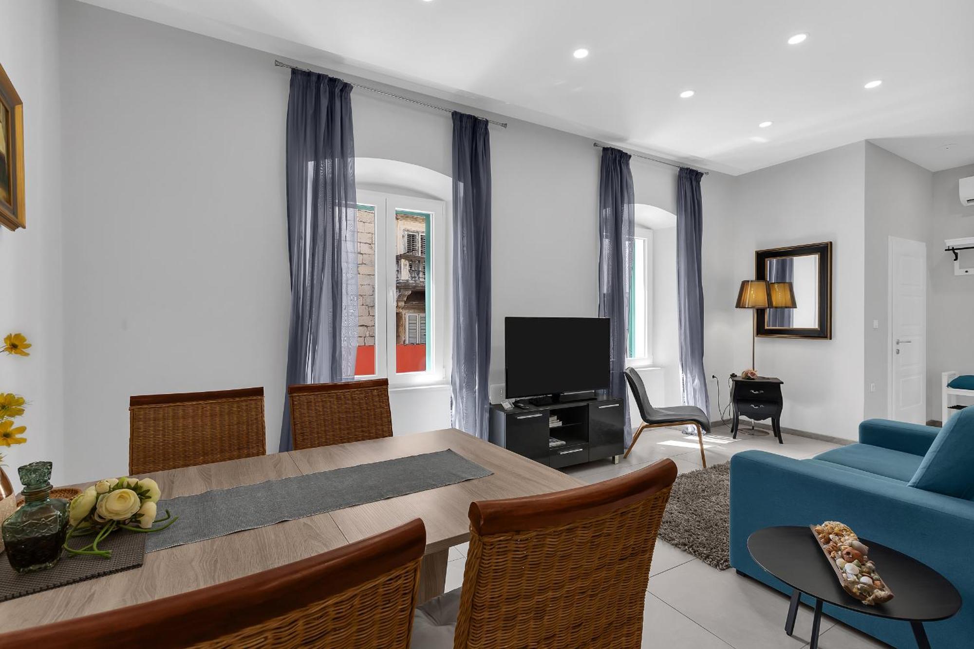 City Center Apartment Dvor Kalalarga Makarska Exterior foto