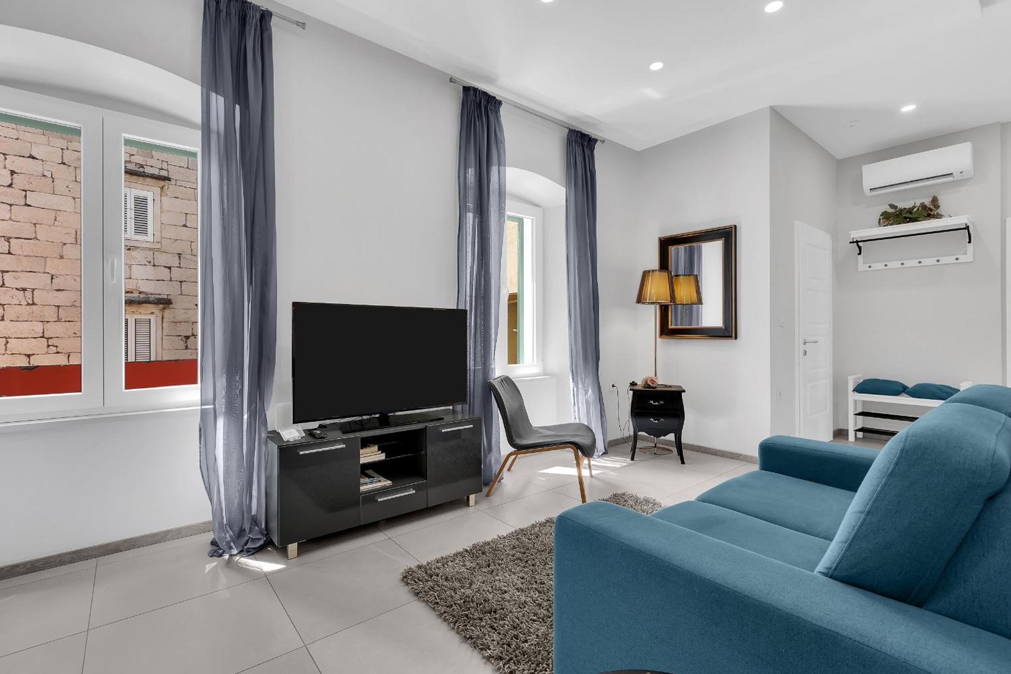 City Center Apartment Dvor Kalalarga Makarska Exterior foto